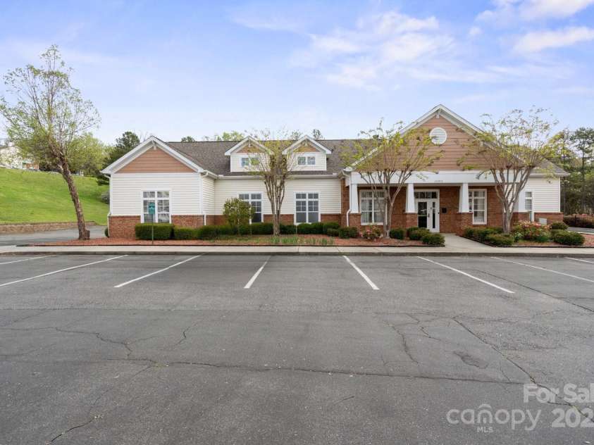 10720 Hill Point Court, Charlotte, NC 28262.  MLS# CAR4243076, YatesRealty ID 23419. 