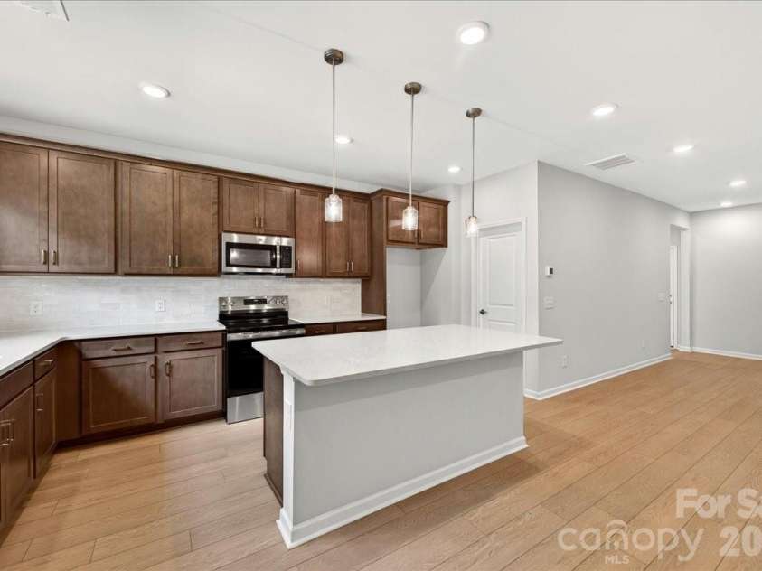 6323 Haller Street, Charlotte, NC 28227.  MLS# CAR4383894, YatesRealty ID 23419. Light filled kitchen