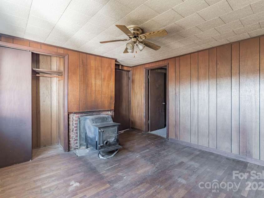 3467 Clearview Lane, Maiden, NC 28650.  MLS# CAR4235224, YatesRealty ID 2342. 