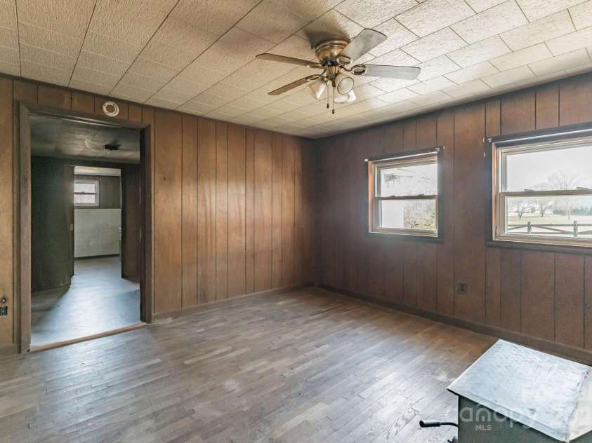 3467 Clearview Lane, Maiden, NC 28650.  MLS# CAR4235224, YatesRealty ID 2342. 