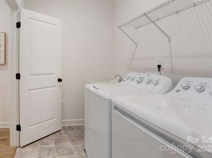 471 Lucky Drive, Concord, NC 28027.  MLS# CAR4281393, YatesRealty ID 2342. 