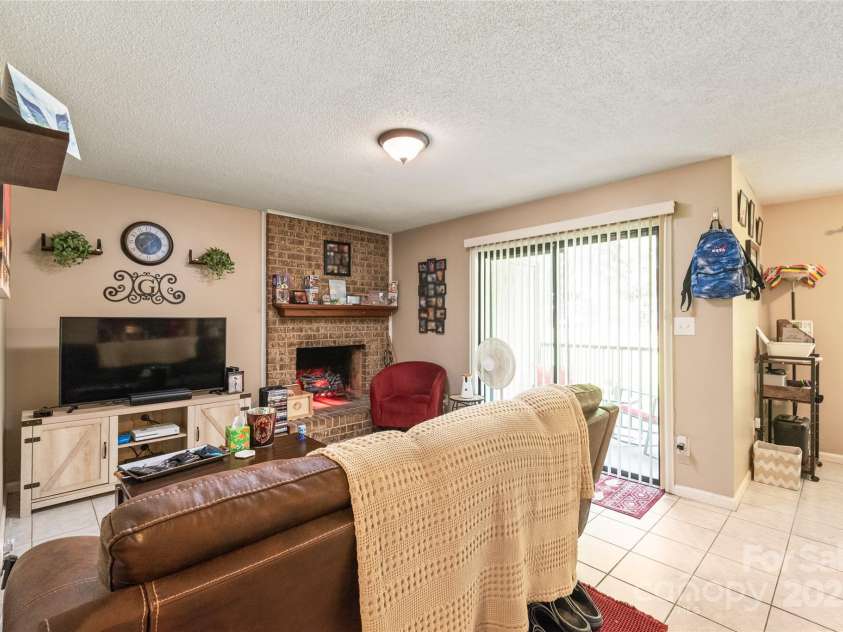 11069 Running Ridge Road, Charlotte, NC 28226.  MLS# CAR4271611, YatesRealty ID 23420. 