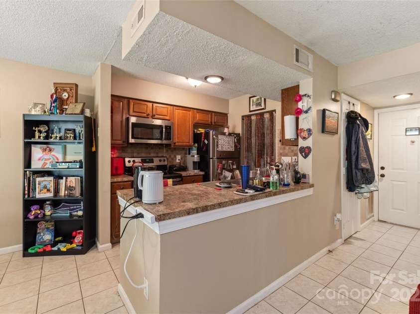 11069 Running Ridge Road, Charlotte, NC 28226.  MLS# CAR4271611, YatesRealty ID 23420. 