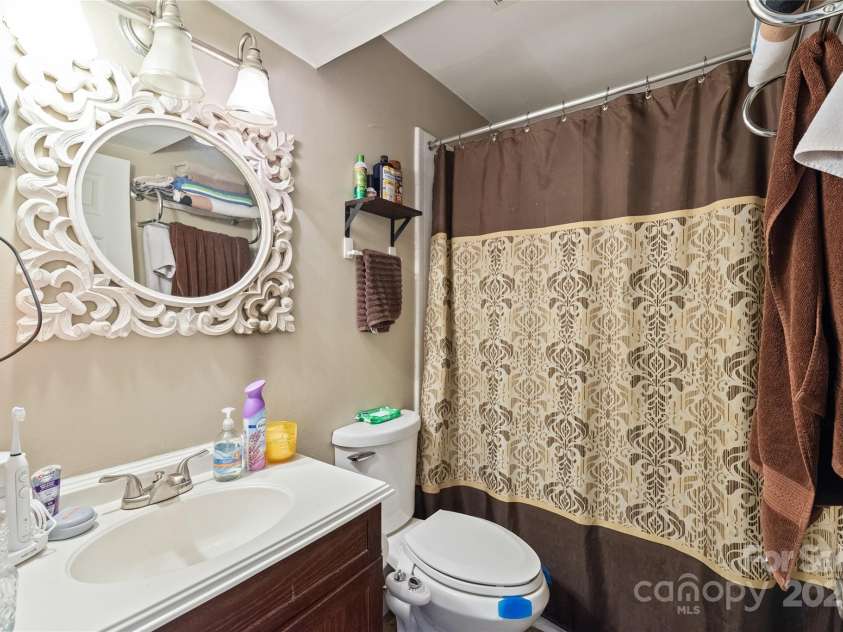 11069 Running Ridge Road, Charlotte, NC 28226.  MLS# CAR4271611, YatesRealty ID 23420. 