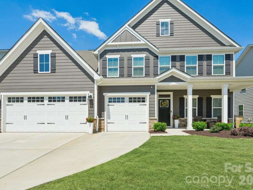 209 Autumn Sage Drive, Indian Trail, NC 28079.  MLS# CAR4383845, YatesRealty ID 23420. 