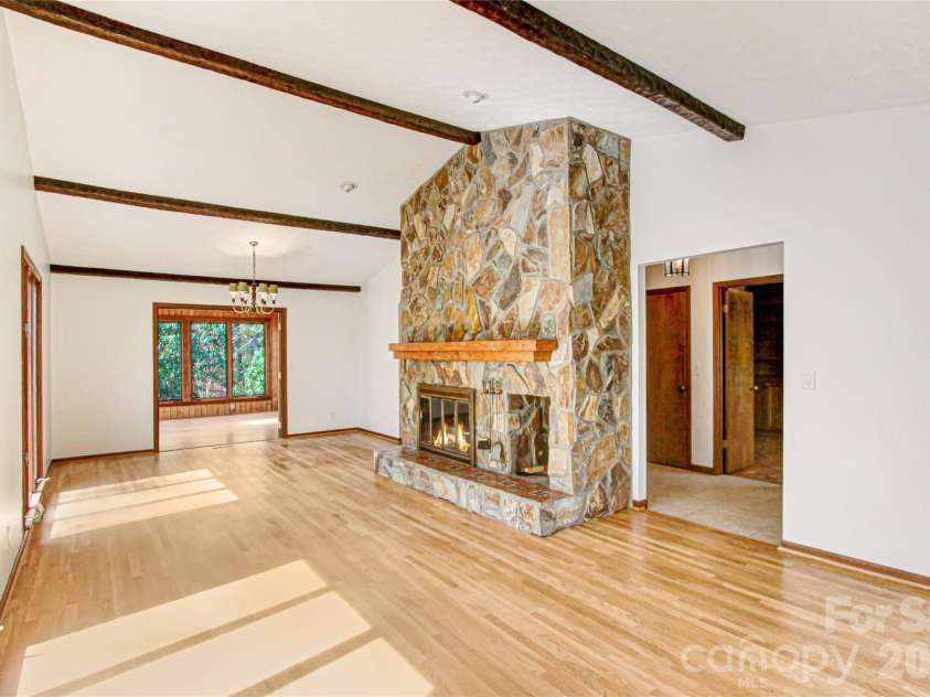 540 Chickadee Lane, Brevard, NC 28712.  MLS# CAR4363992, YatesRealty ID 23422. 