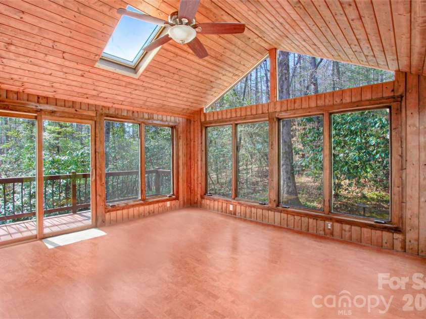 540 Chickadee Lane, Brevard, NC 28712.  MLS# CAR4363992, YatesRealty ID 23422. 