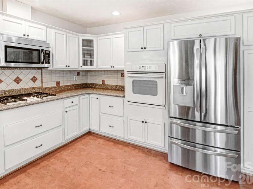 540 Chickadee Lane, Brevard, NC 28712.  MLS# CAR4363992, YatesRealty ID 23422. 