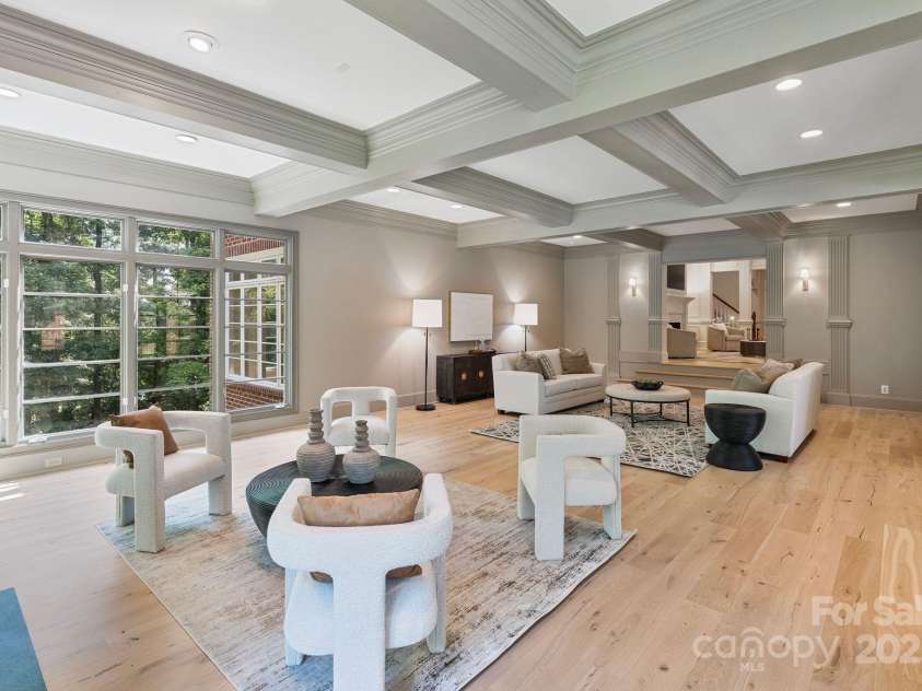 4920 Parview Drive, Charlotte, NC 28226.  MLS# CAR4258852, YatesRealty ID 23423. 