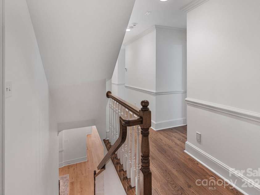 4920 Parview Drive, Charlotte, NC 28226.  MLS# CAR4258852, YatesRealty ID 23423. 