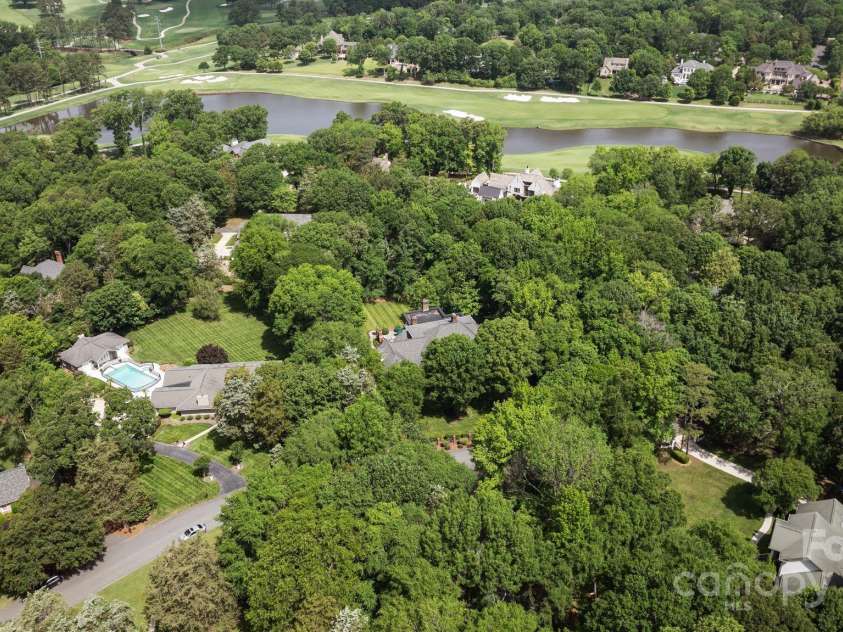 4920 Parview Drive, Charlotte, NC 28226.  MLS# CAR4258852, YatesRealty ID 23423. 