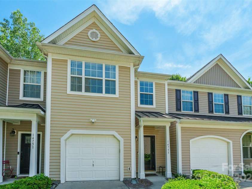 14755 Lions Paw Street, Charlotte, NC 28273.  MLS# CAR4274330, YatesRealty ID 23424. 