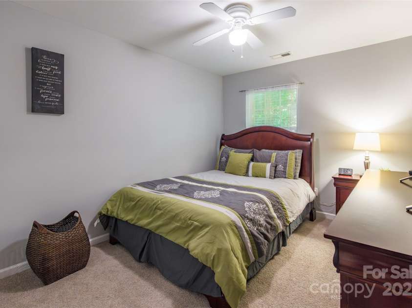 14755 Lions Paw Street, Charlotte, NC 28273.  MLS# CAR4274330, YatesRealty ID 23424. 