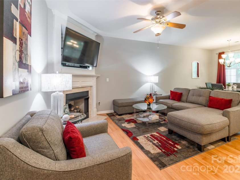 14755 Lions Paw Street, Charlotte, NC 28273.  MLS# CAR4274330, YatesRealty ID 23424. 