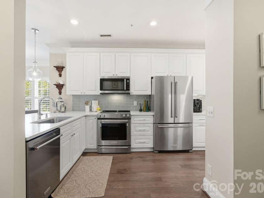 8942 Rosalyn Glen Road, Cornelius, NC 28031.  MLS# CAR4382727, YatesRealty ID 23424. 