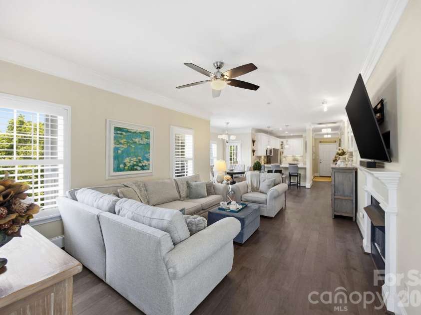 8942 Rosalyn Glen Road, Cornelius, NC 28031.  MLS# CAR4382727, YatesRealty ID 23424. 