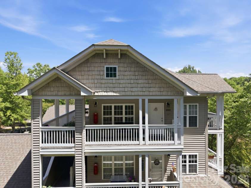 8942 Rosalyn Glen Road, Cornelius, NC 28031.  MLS# CAR4382727, YatesRealty ID 23424. 
