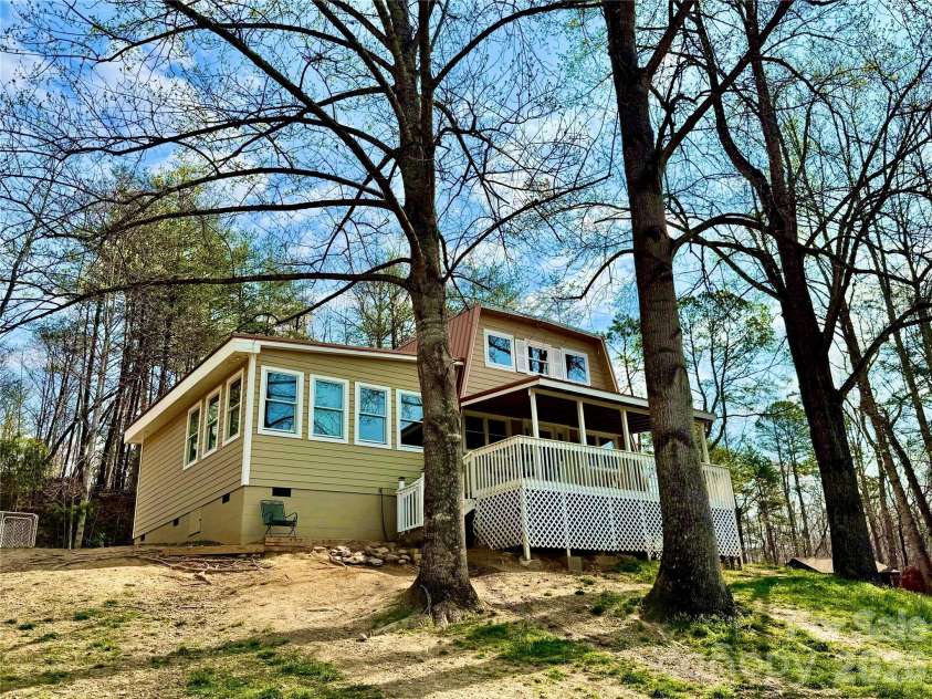 282 Calhoun Trail, Rutherfordton, NC 28139.  MLS# CAR4364706, YatesRealty ID 23425. 