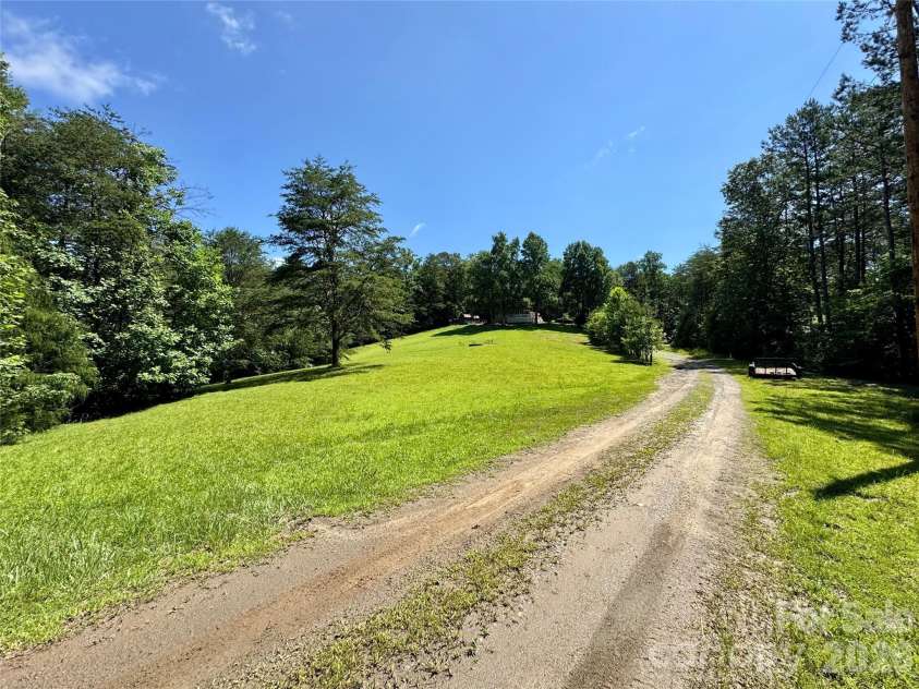 282 Calhoun Trail, Rutherfordton, NC 28139.  MLS# CAR4364706, YatesRealty ID 23425. 