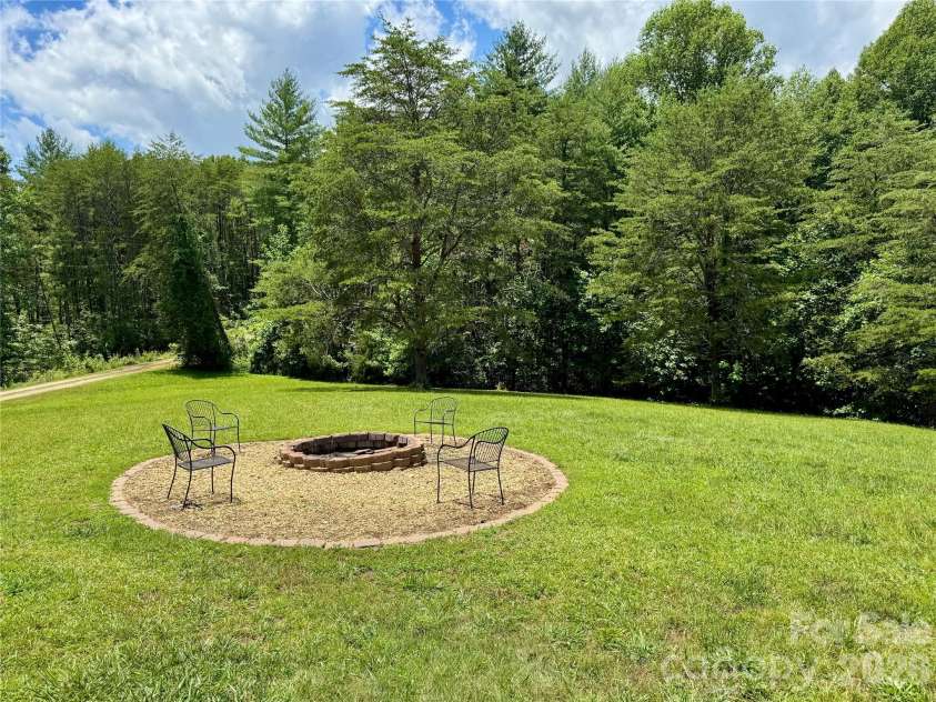 282 Calhoun Trail, Rutherfordton, NC 28139.  MLS# CAR4364706, YatesRealty ID 23425. 