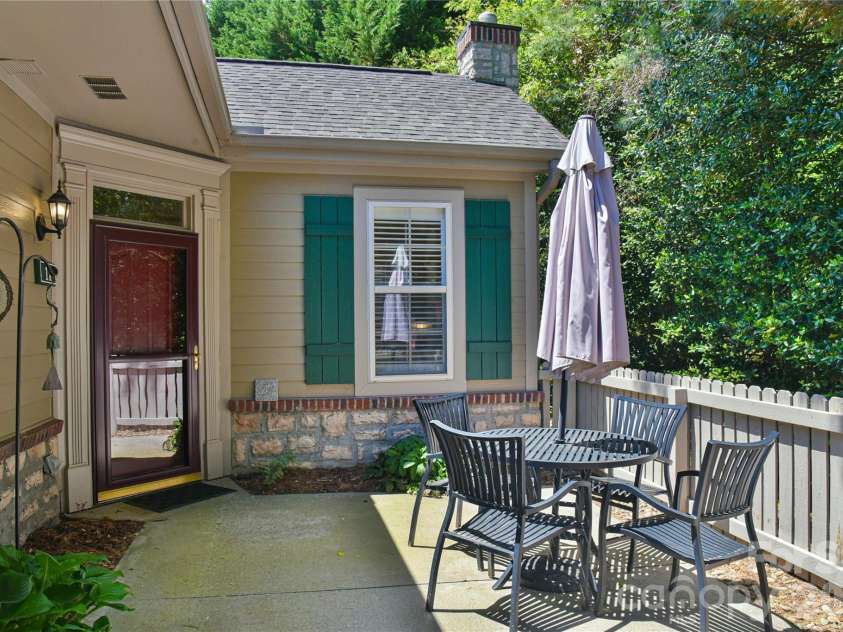 11 Outlook Circle, Swannanoa, NC 28778.  MLS# CAR4380390, YatesRealty ID 23426. Private, fenced front patio. 