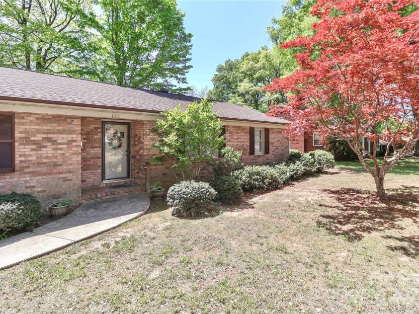 783 Carpenter Avenue, Mooresville, NC 28115.  MLS# CAR4241158, YatesRealty ID 23426. 