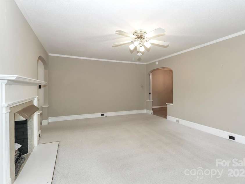 783 Carpenter Avenue, Mooresville, NC 28115.  MLS# CAR4241158, YatesRealty ID 23426. 