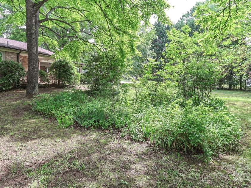783 Carpenter Avenue, Mooresville, NC 28115.  MLS# CAR4241158, YatesRealty ID 23426. 