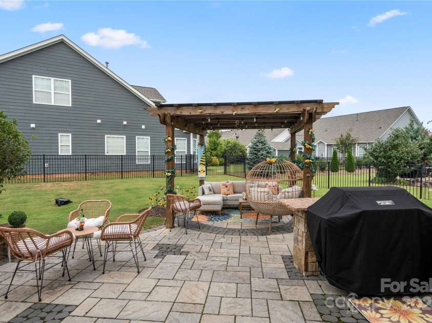 13929 Tilesford Lane, Huntersville, NC 28078.  MLS# CAR4199840, YatesRealty ID 23428. 