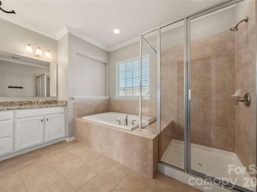 13929 Tilesford Lane, Huntersville, NC 28078.  MLS# CAR4199840, YatesRealty ID 23428. Primary ensuite