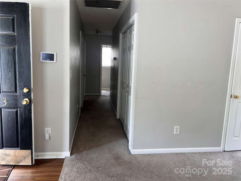 5523 Stone Bluff Court, Charlotte, NC 28214.  MLS# CAR4261273, YatesRealty ID 23429. 