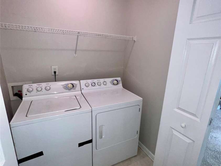 5523 Stone Bluff Court, Charlotte, NC 28214.  MLS# CAR4261273, YatesRealty ID 23429. Washer/dryer