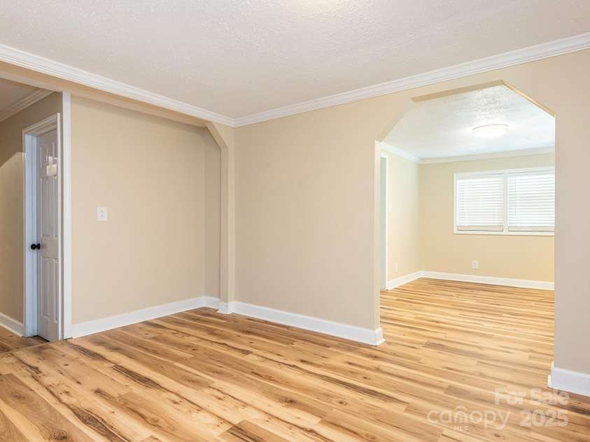 3630 Old Mocksville Road, Salisbury, NC 28144.  MLS# CAR4277049, YatesRealty ID 2343. Breakfast Nook