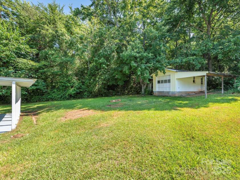 3630 Old Mocksville Road, Salisbury, NC 28144.  MLS# CAR4277049, YatesRealty ID 2343. Detached Garage
