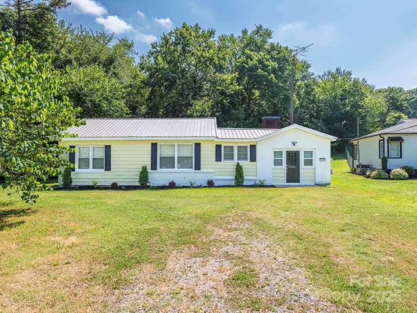 3630 Old Mocksville Road, Salisbury, NC 28144.  MLS# CAR4277049, YatesRealty ID 2343. Front Exterior