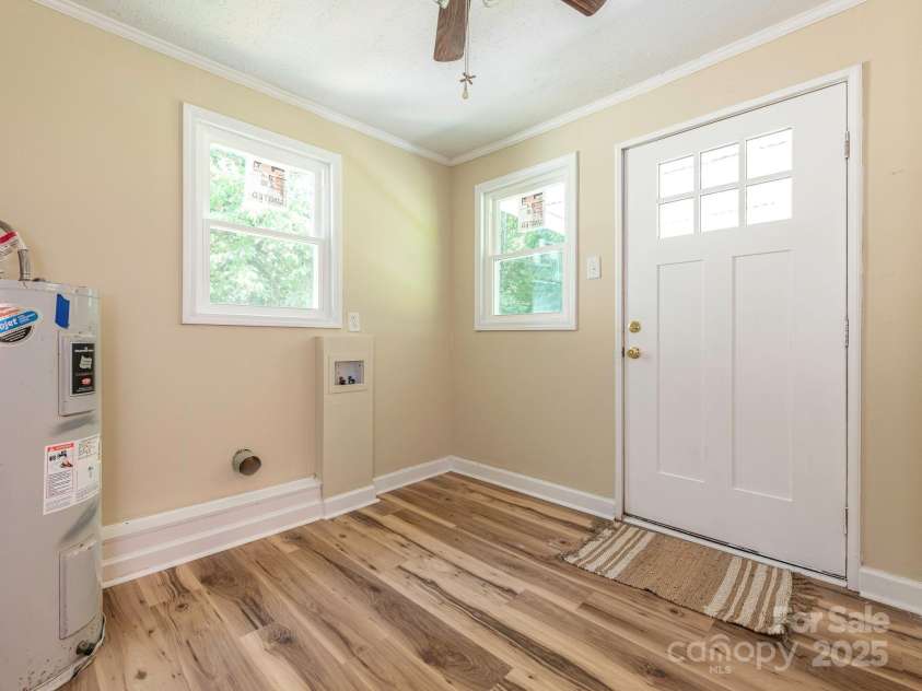 3630 Old Mocksville Road, Salisbury, NC 28144.  MLS# CAR4277049, YatesRealty ID 2343. Laundry Room & Back Entrance
