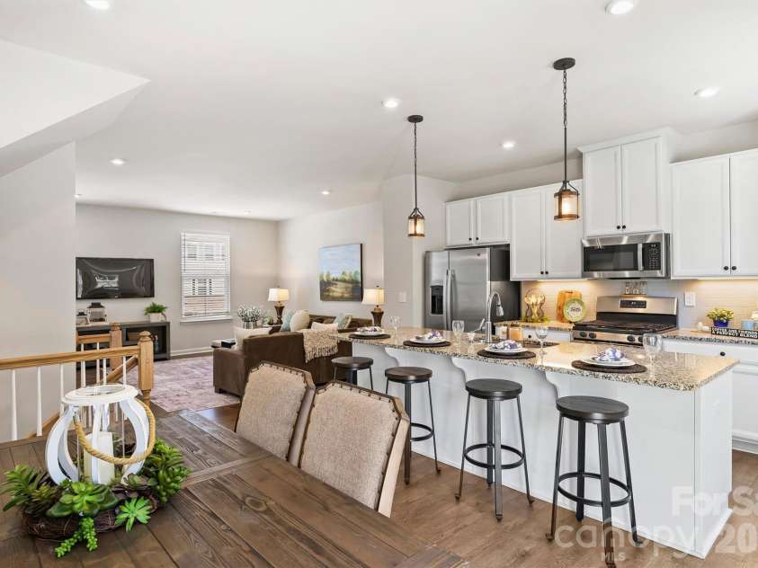 2636 Grantham Place Drive, Fort Mill, SC 29715.  MLS# CAR4374679, YatesRealty ID 23431. 