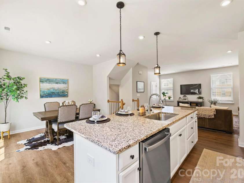 2636 Grantham Place Drive, Fort Mill, SC 29715.  MLS# CAR4374679, YatesRealty ID 23431. 