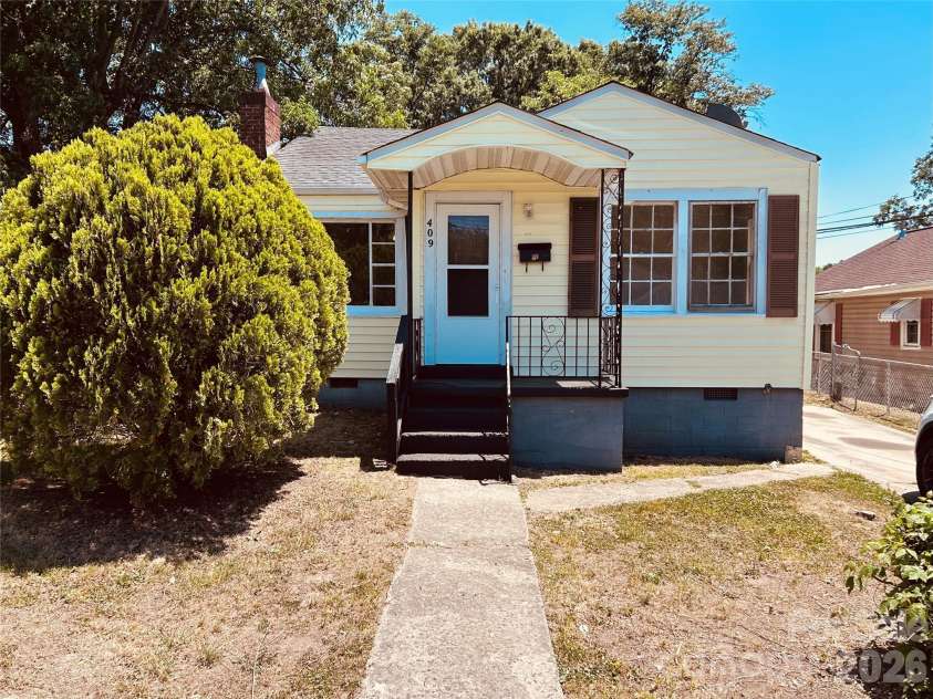 409 Messner Street, Salisbury, NC 28144.  MLS# CAR4383902, YatesRealty ID 23432. 