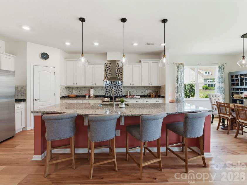 5116 Lassen Volcanic Trail, Lancaster, SC 29720.  MLS# CAR4377413, YatesRealty ID 23434. Large Island ideal for Entertaining!