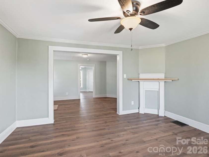 61 27th Street, Hickory, NC 28601.  MLS# CAR4353290, YatesRealty ID 23435. 