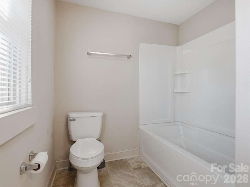 61 27th Street, Hickory, NC 28601.  MLS# CAR4353290, YatesRealty ID 23435. 