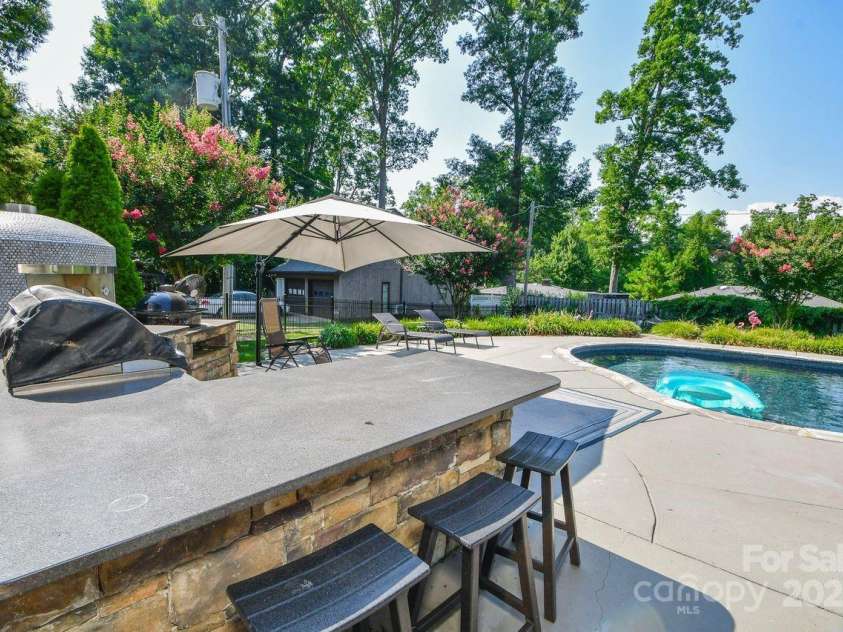 711 Yadkin Street, Albemarle, NC 28001.  MLS# CAR4273790, YatesRealty ID 23435. 
