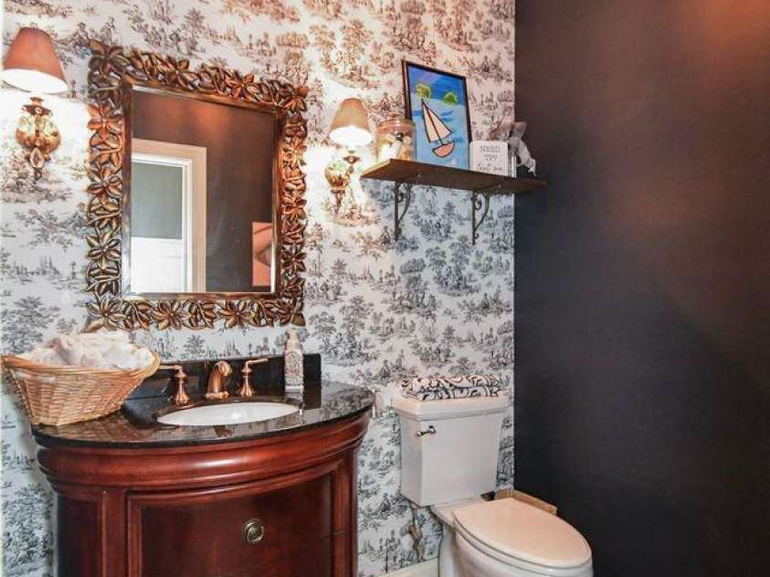 711 Yadkin Street, Albemarle, NC 28001.  MLS# CAR4273790, YatesRealty ID 23435. 