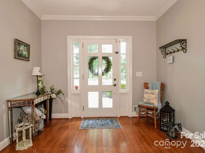 711 Yadkin Street, Albemarle, NC 28001.  MLS# CAR4326114, YatesRealty ID 23435. 