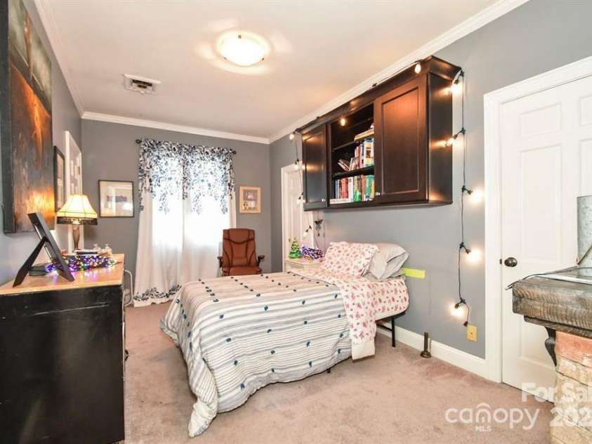 711 Yadkin Street, Albemarle, NC 28001.  MLS# CAR4326114, YatesRealty ID 23435. 