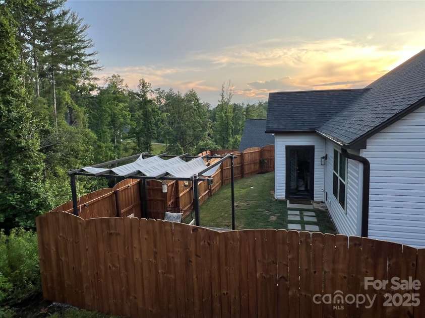 218 Water Leaf Drive, Weaverville, NC 28787.  MLS# CAR4266652, YatesRealty ID 23436. 