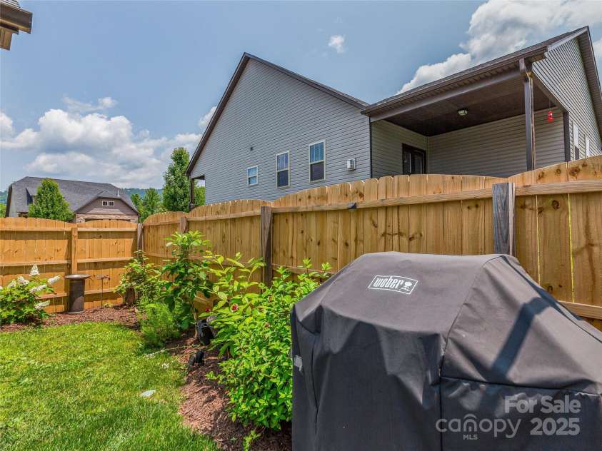 218 Water Leaf Drive, Weaverville, NC 28787.  MLS# CAR4266652, YatesRealty ID 23436. 