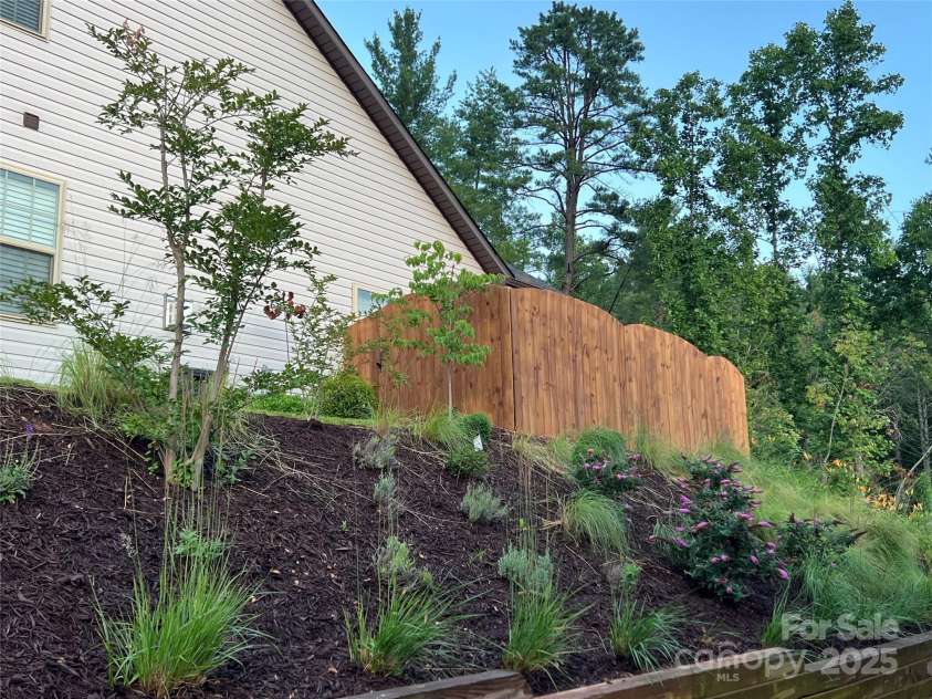 218 Water Leaf Drive, Weaverville, NC 28787.  MLS# CAR4266652, YatesRealty ID 23436. 