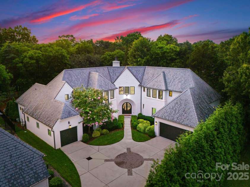 4714 Ockley Manor Lane, Charlotte, NC 28226.  MLS# CAR4272005, YatesRealty ID 23437. 4714 OCKLEY MANOR LANE